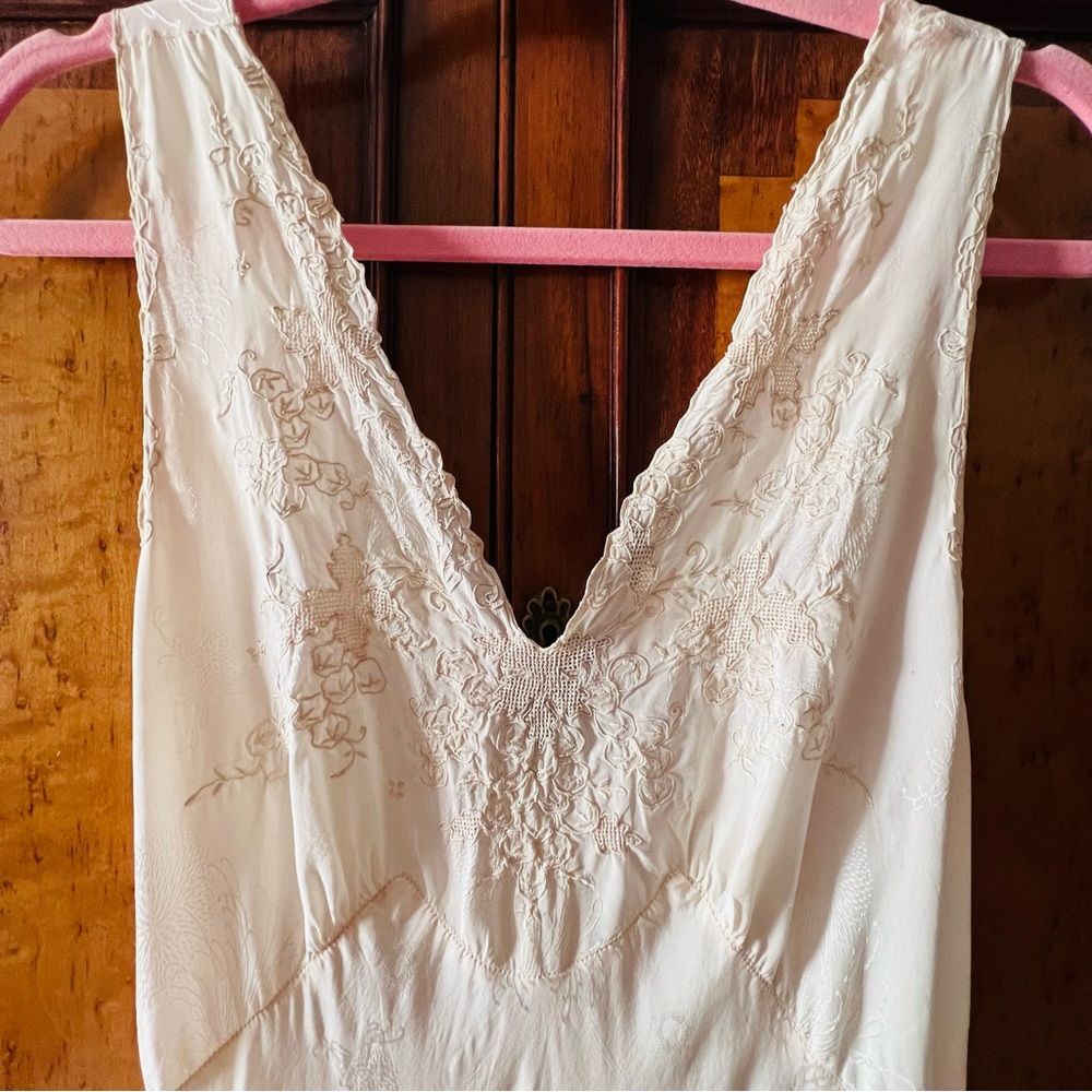 Antique C1900s ‘City of Paris’ San Francisco L’Elegance Silk night slip gown - Picture 7 of 16